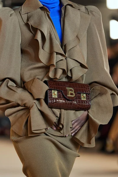 Look 47